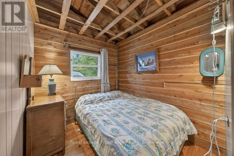 125 MAZINAW LAKE BOAT ACCESS, Addington Highlands (Addington Highlands), Ontario, K0H1K0