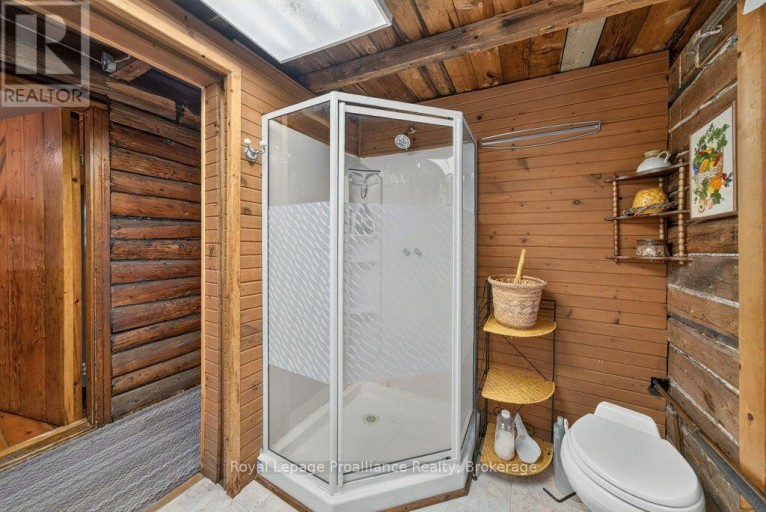 125 MAZINAW LAKE BOAT ACCESS, Addington Highlands (Addington Highlands), Ontario, K0H1K0