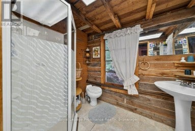 125 MAZINAW LAKE BOAT ACCESS Addington Highlands (Addington Highlands) Ontario photo 33