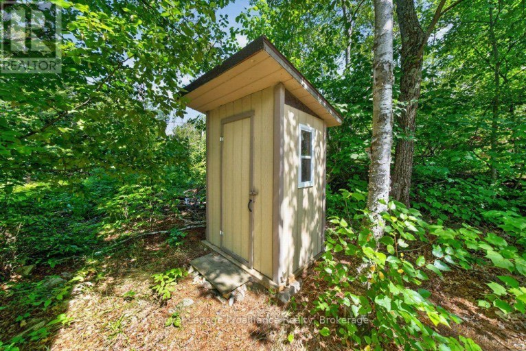 125 MAZINAW LAKE BOAT ACCESS, Addington Highlands (Addington Highlands), Ontario, K0H1K0