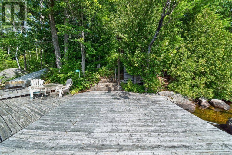 125 MAZINAW LAKE BOAT ACCESS, Addington Highlands (Addington Highlands), Ontario, K0H1K0