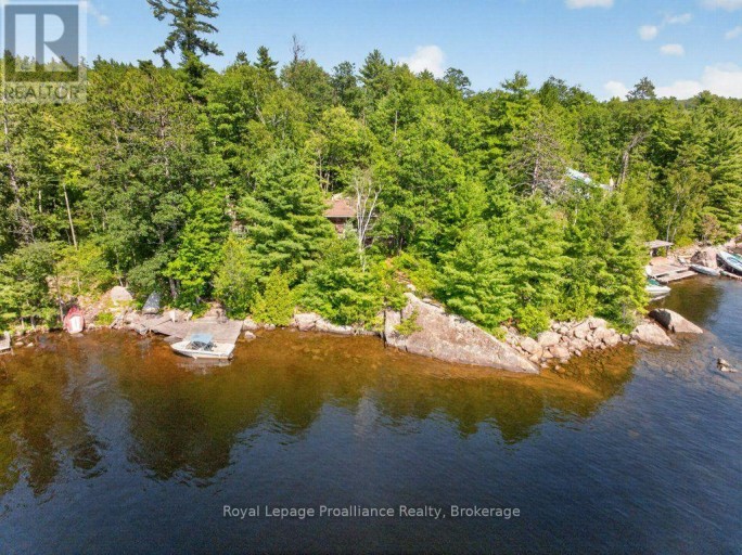 125 MAZINAW LAKE BOAT ACCESS, Addington Highlands (Addington Highlands), Ontario, K0H1K0