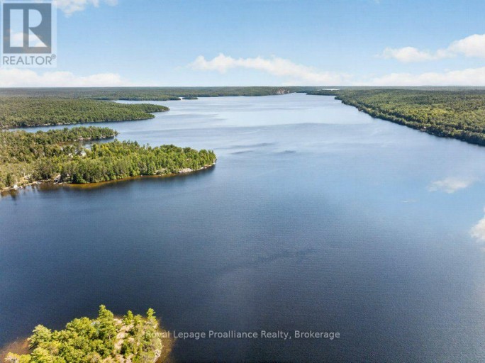 125 MAZINAW LAKE BOAT ACCESS, Addington Highlands (Addington Highlands), Ontario, K0H1K0