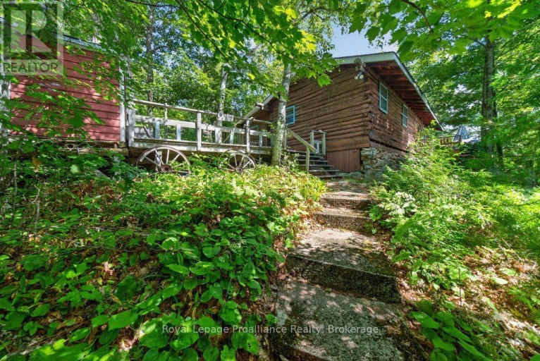 125 MAZINAW LAKE BOAT ACCESS, Addington Highlands (Addington Highlands), Ontario, K0H1K0