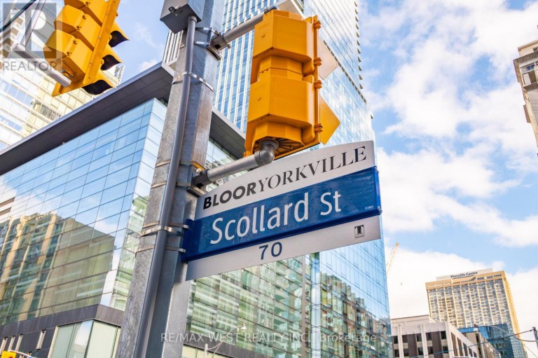 1300 BAY STREET, Toronto (Annex), Ontario, M5R3K8