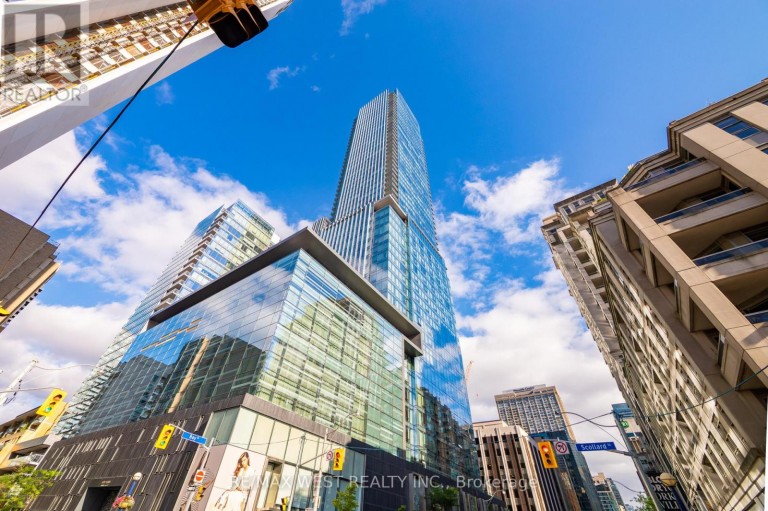 1300 BAY STREET, Toronto (Annex), Ontario, M5R3K8