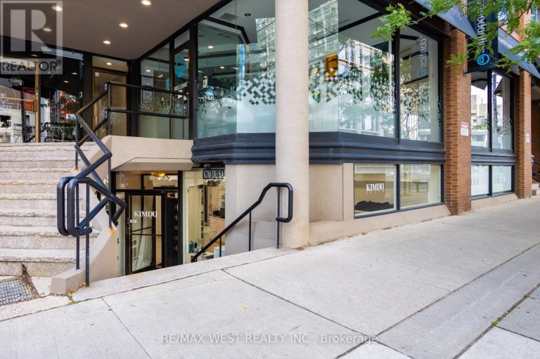 1300 BAY STREET, Toronto (Annex), Ontario, M5R3K8