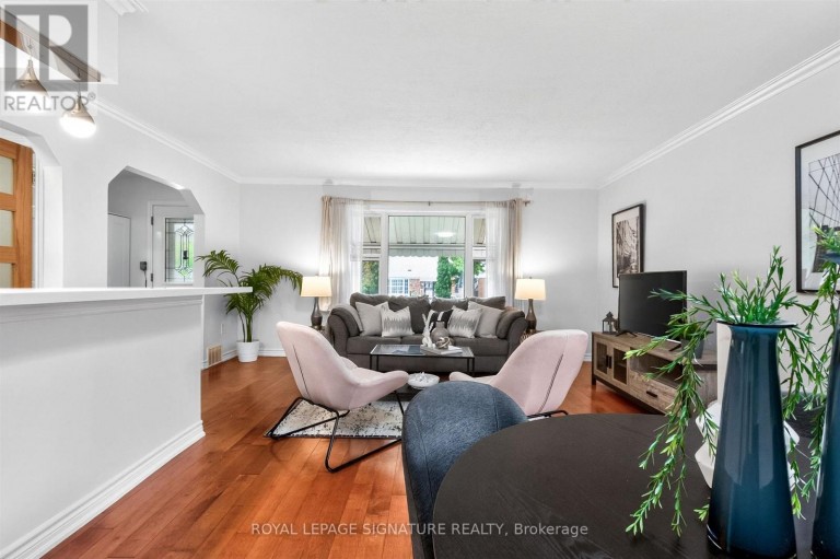 3 CENTURY DRIVE, Toronto (Kennedy Park), Ontario, M1K4J5