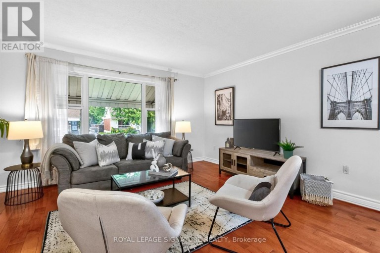 3 CENTURY DRIVE, Toronto (Kennedy Park), Ontario, M1K4J5