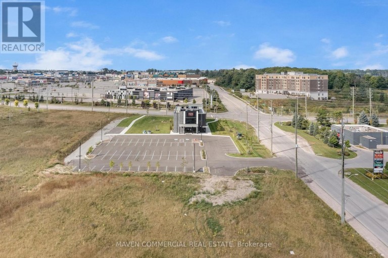 443 BAYVIEW DRIVE, Barrie (400 East), Ontario, L4N8Y2