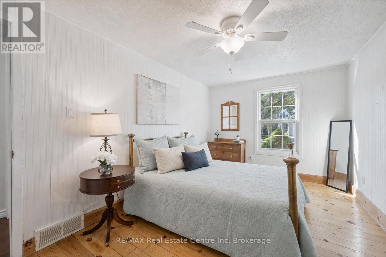 12 MCCARTNEY ROAD, Guelph (Willow West/Sugarbush/West Acres), Ontario, N1K1M8