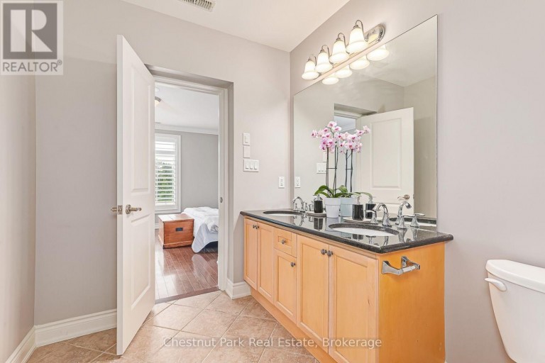 208 - 27 BEAVER STREET, Blue Mountains, Ontario, N0H2P0