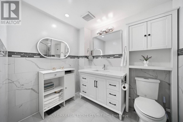 5235 HUNTINGFIELD DRIVE, Mississauga (Hurontario), Ontario, L5R2L3