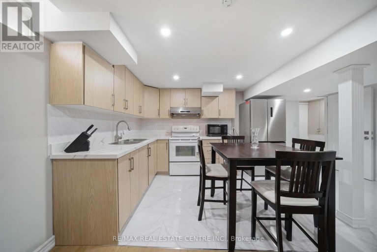 5235 HUNTINGFIELD DRIVE, Mississauga (Hurontario), Ontario, L5R2L3