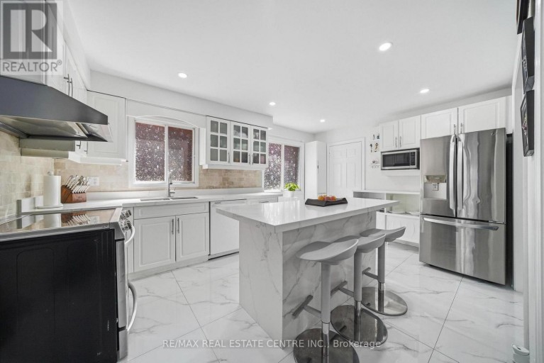5235 HUNTINGFIELD DRIVE, Mississauga (Hurontario), Ontario, L5R2L3