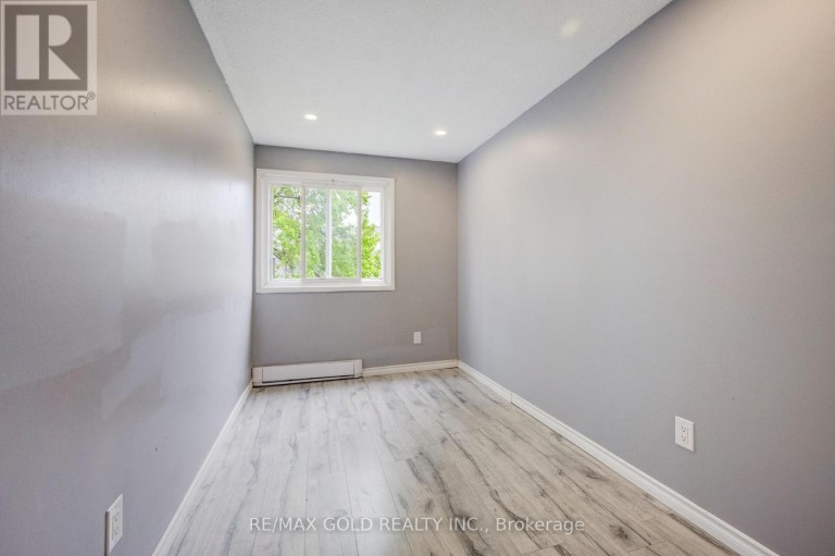 9 HAVENBROOK COURT, Brampton (Central Park), Ontario, L6S2B4