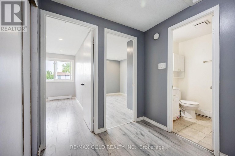 9 HAVENBROOK COURT, Brampton (Central Park), Ontario, L6S2B4