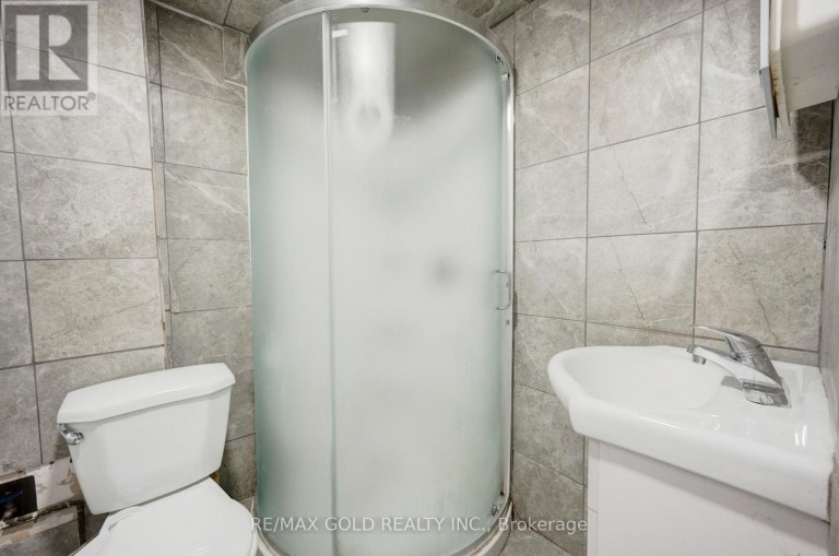 9 HAVENBROOK COURT, Brampton (Central Park), Ontario, L6S2B4