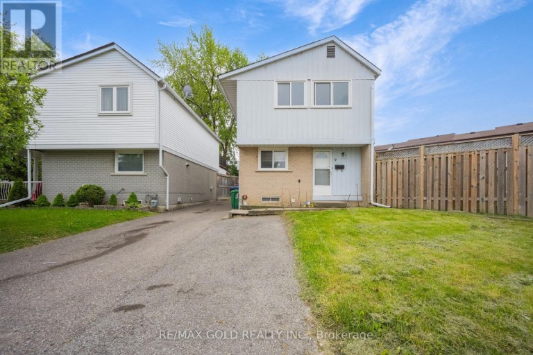 9 HAVENBROOK COURT, Brampton (Central Park), Ontario, L6S2B4