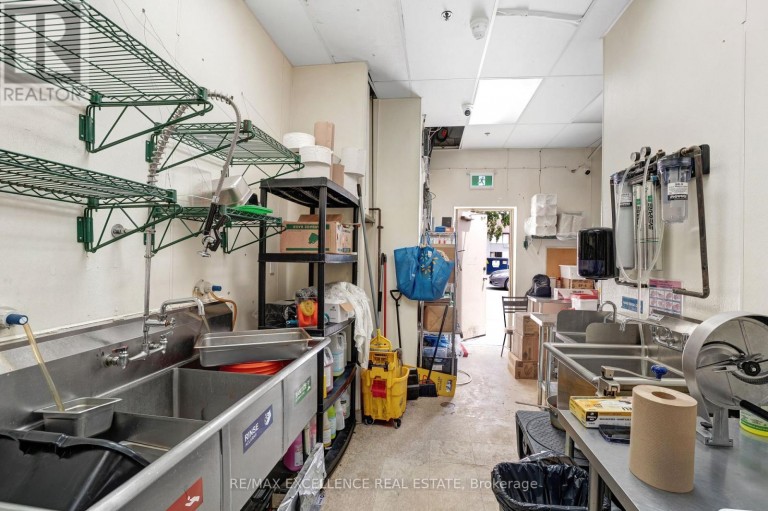 4B - 365 NORTH FRONT STREET, Belleville (Belleville Ward), Ontario, K8P5A5