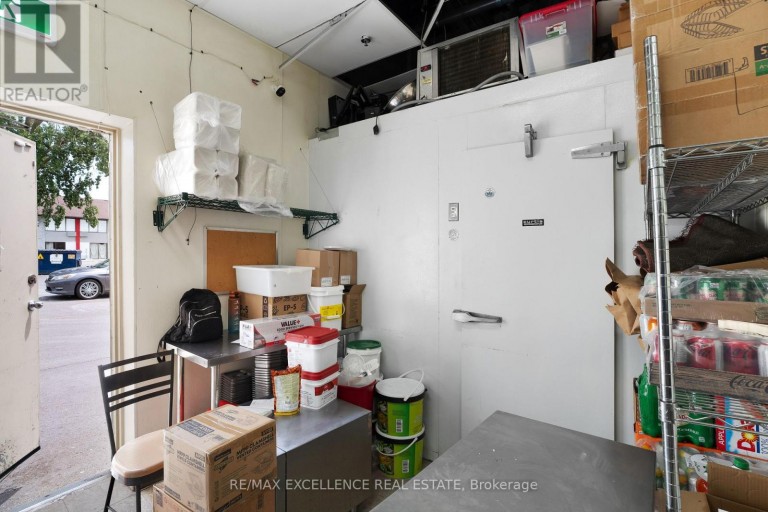 4B - 365 NORTH FRONT STREET, Belleville (Belleville Ward), Ontario, K8P5A5