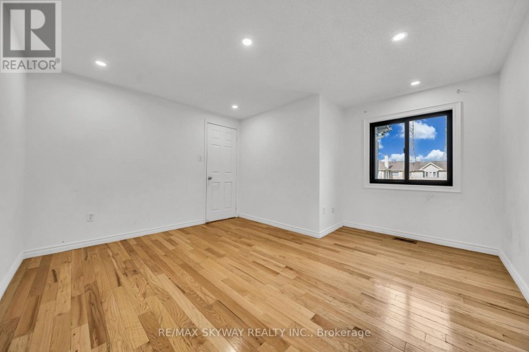 2055 BLUE RIDGE CRESCENT, Pickering (Brock Ridge), Ontario, L1X2N5