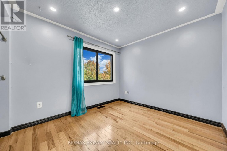 2055 BLUE RIDGE CRESCENT, Pickering (Brock Ridge), Ontario, L1X2N5