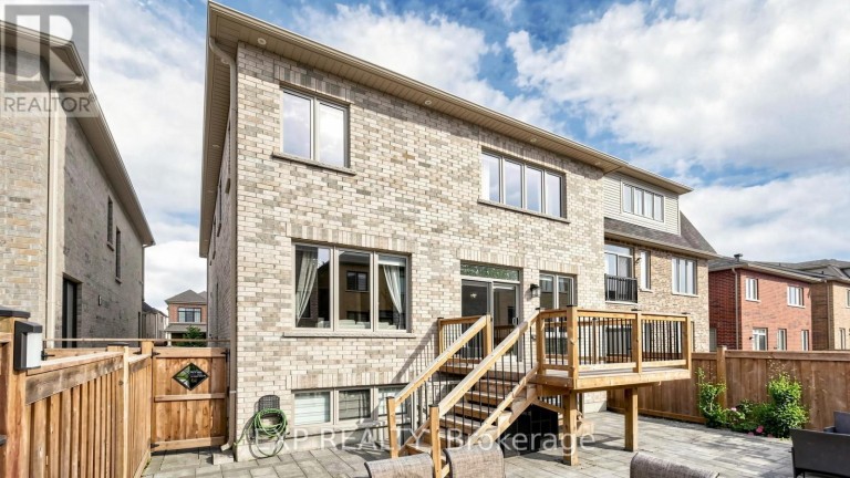 34 BUTTONLEAF CRESCENT, Whitchurch-Stouffville (Stouffville), Ontario, L4A4P5