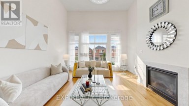 34 BUTTONLEAF CRESCENT Whitchurch-Stouffville (Stouffville) Ontario photo 4