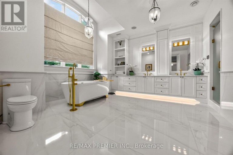 40 GOLF AVENUE, Vaughan (East Woodbridge), Ontario, L4L3A5