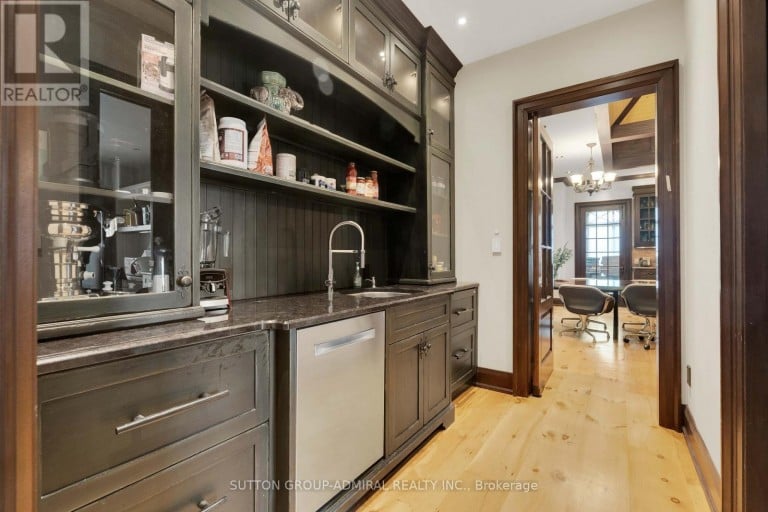 66 SCOTCH VALLEY DRIVE, King (King City), Ontario, L7B1L9
