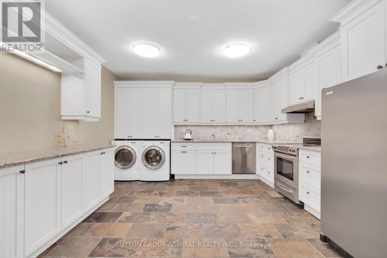 66 SCOTCH VALLEY DRIVE, King (King City), Ontario, L7B1L9