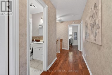 30 - 4635 REGENTS TERRACE Mississauga (Hurontario) Ontario photo 14