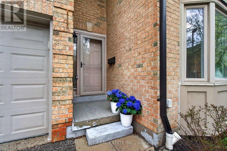 30 - 4635 REGENTS TERRACE, Mississauga (Hurontario), Ontario, L5R1X4