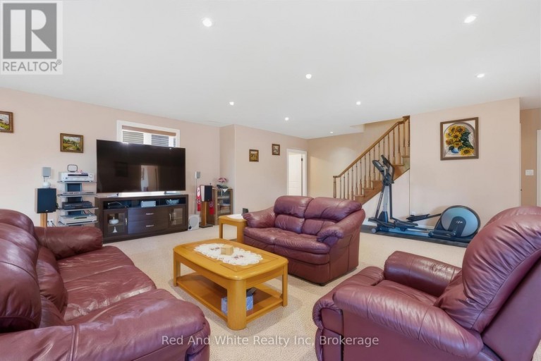 119 GERBER MEADOWS DRIVE, Wellesley, Ontario, N0B2T0