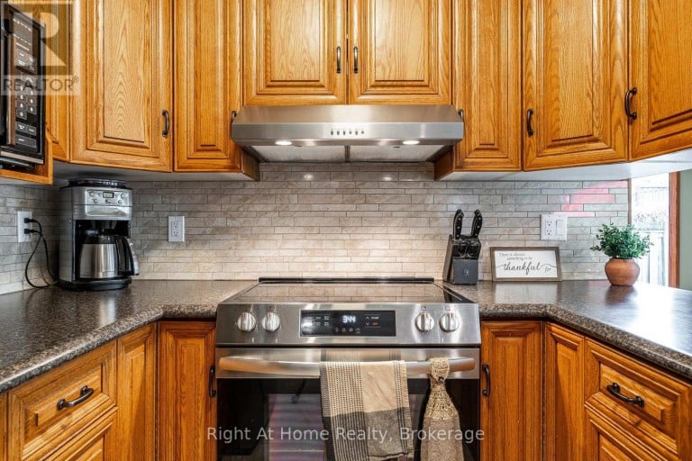 27 KAY STREET, Stratford, Ontario, N5A7R7