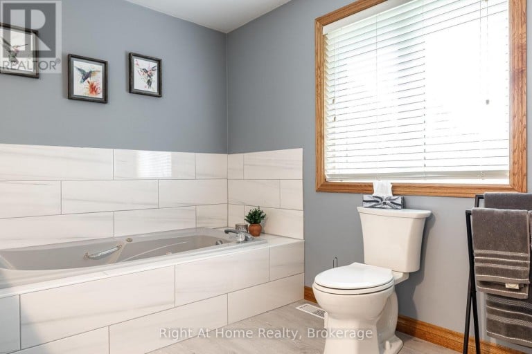 27 KAY STREET, Stratford, Ontario, N5A7R7