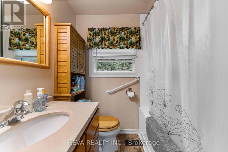 146 CENTRE ROAD, Hastings Highlands (McClure Ward), Ontario, K0L2K0