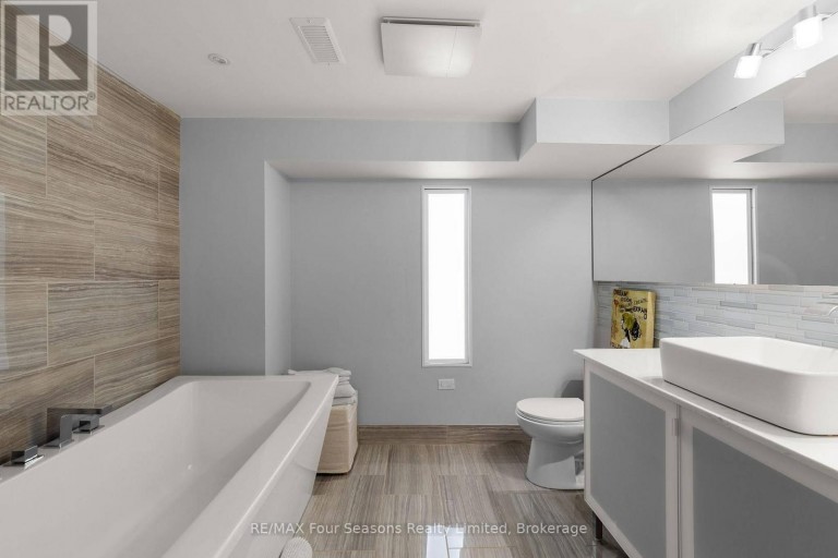 50 AMARANTH STREET W, East Luther Grand Valley (Grand Valley), Ontario, L9W5M5