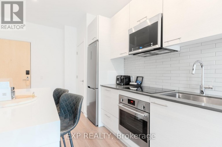 102 - 120 CARRICK TRAIL, Gravenhurst (Muskoka (S)), Ontario, P1P0B6