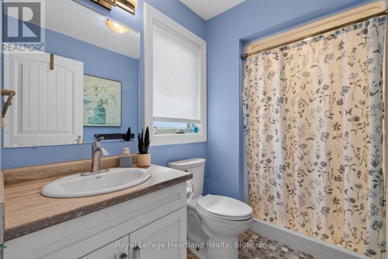 12 WINDWARD WAY N, Ashfield-Colborne-Wawanosh (Colborne), Ontario, N7A0C6