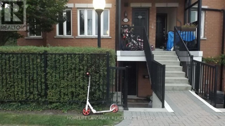 151 - 306 JOHN STREET, Markham (Aileen-Willowbrook), Ontario, L3T0A7