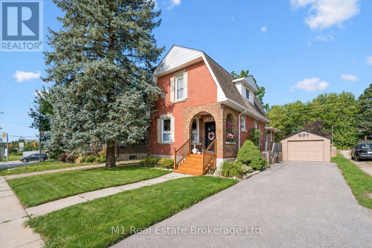691 ST ANDREW STREET W, Centre Wellington (Fergus), Ontario, N1M1P7