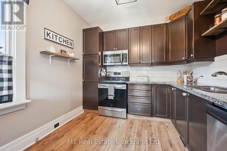 691 ST ANDREW STREET W, Centre Wellington (Fergus), Ontario, N1M1P7