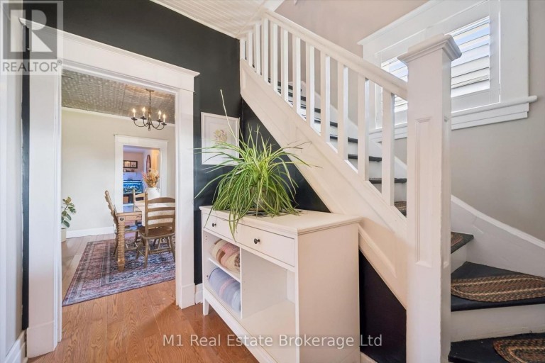 691 ST ANDREW STREET W, Centre Wellington (Fergus), Ontario, N1M1P7