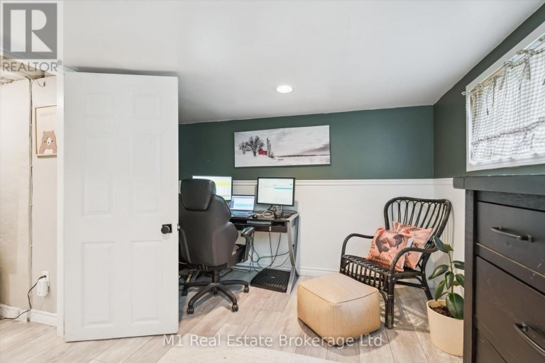 691 ST ANDREW STREET W, Centre Wellington (Fergus), Ontario, N1M1P7
