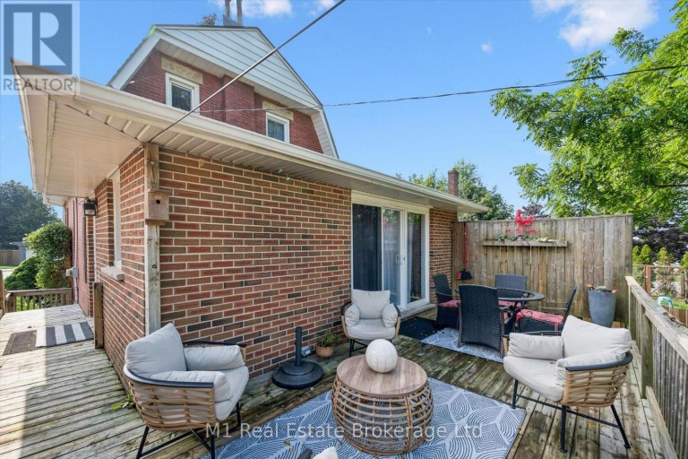 691 ST ANDREW STREET W, Centre Wellington (Fergus), Ontario, N1M1P7