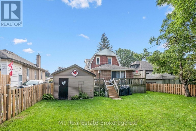 691 ST ANDREW STREET W, Centre Wellington (Fergus), Ontario, N1M1P7