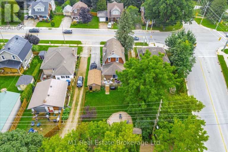 691 ST ANDREW STREET W, Centre Wellington (Fergus), Ontario, N1M1P7