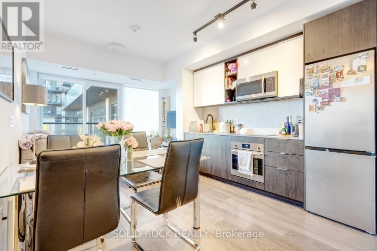 211 - 36 ZORRA STREET, Toronto (Islington-City Centre West), Ontario, M8Z4Z7
